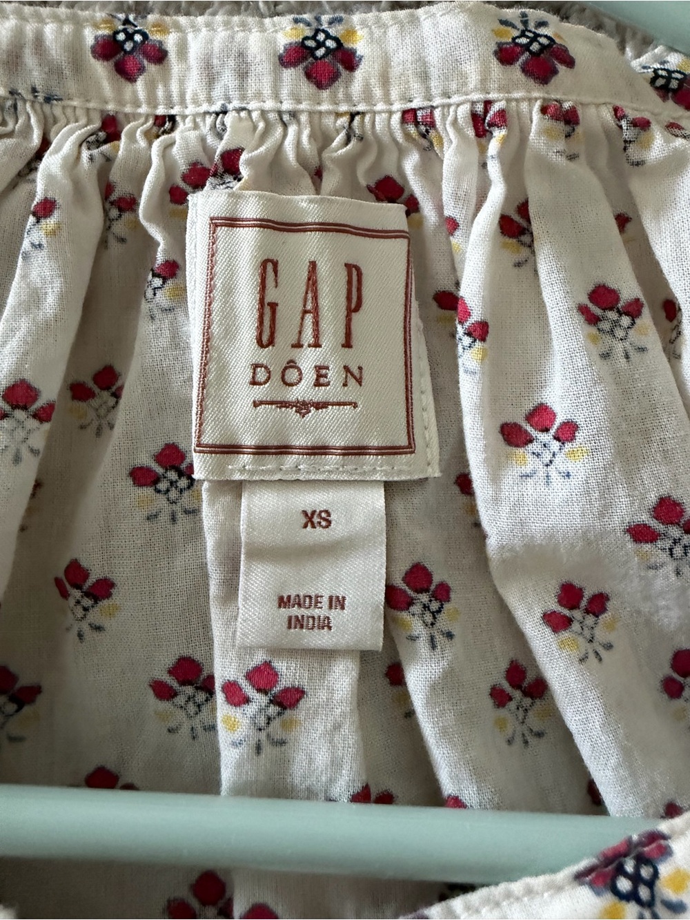 Gap x Doen floral blouse - Picture 2 of 6